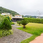 Valeriu Villa Santa Cruz (Madeira)