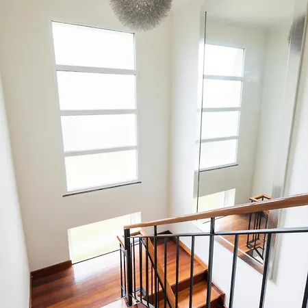 Valeriu فيلة سانتا كروز