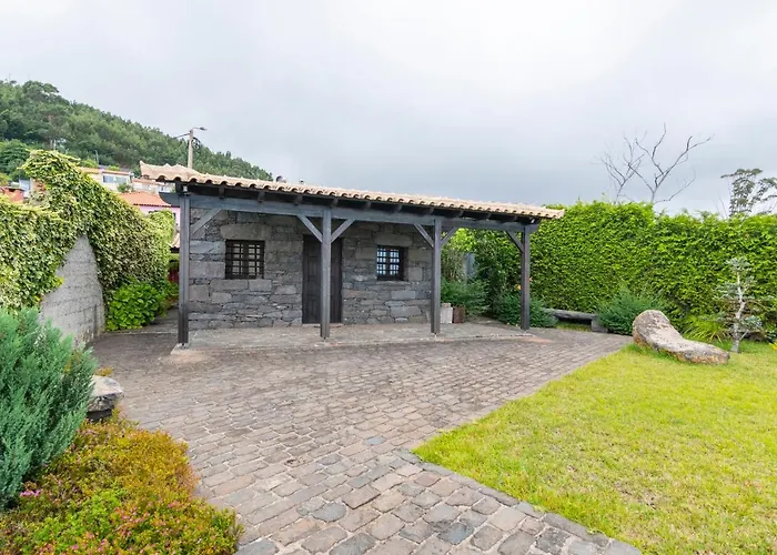 Valeriu Villa Santa Cruz (Madeira)